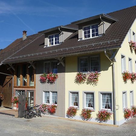 Bed and Breakfast Gastehaus Zum Tulpenbaum Turbenthal Экстерьер фото